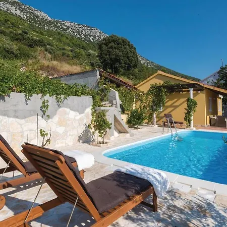 Two-bedroom In Dingac