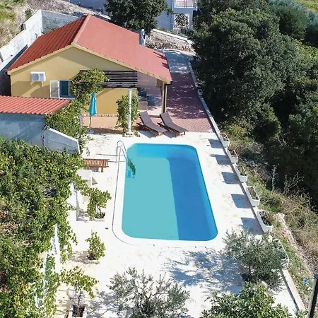 Two-bedroom In Dingac