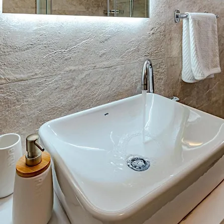 Two-bedroom In Dingac